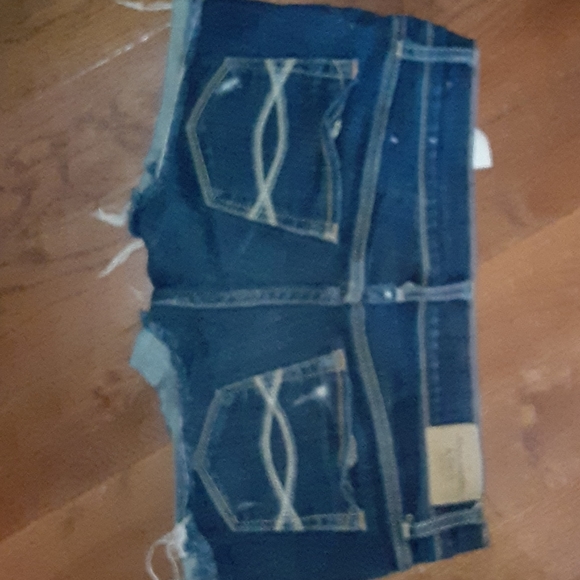 Shorts - Picture 2 of 2